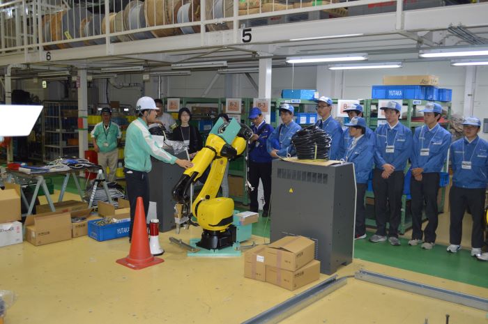 高校生ロボットSIリーグ企業見学会